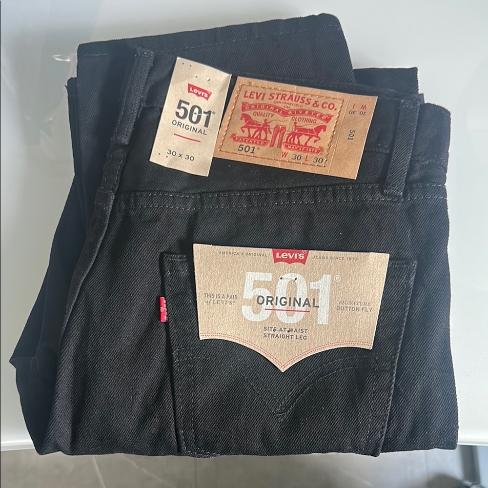 Levi's Black Straight Jeans Classic Style